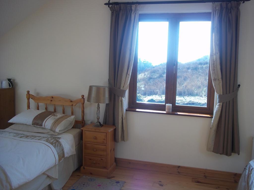 Mountainview B&B Leenaun Ruang foto